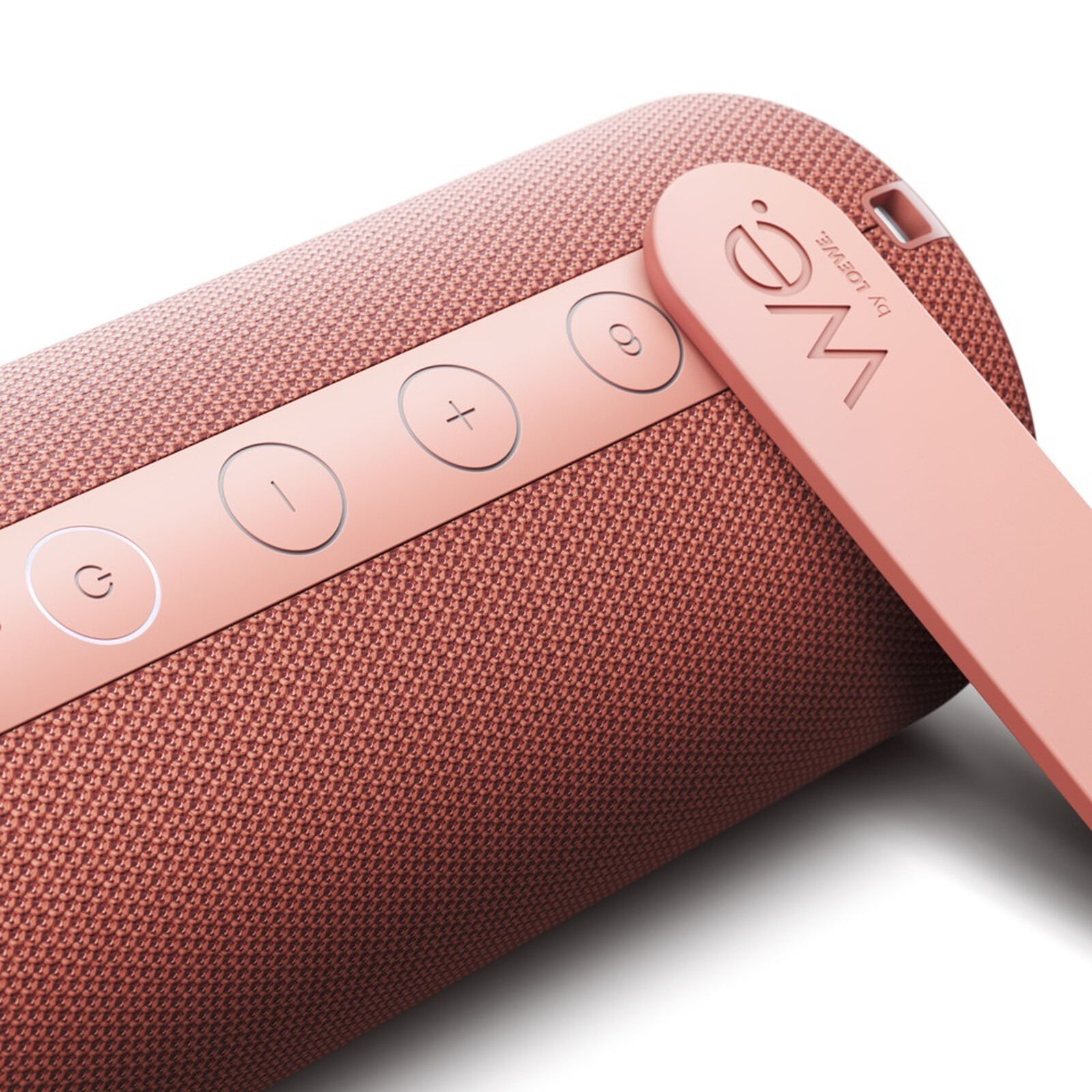 Loewe We. HEAR 1 Coral Red