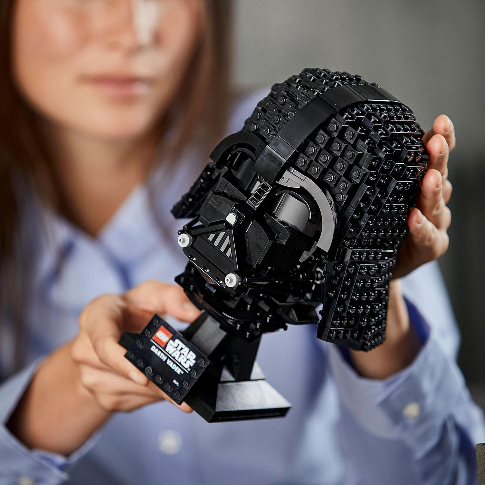 LEGO Star Wars 75304 Darth Vader's Helmet 