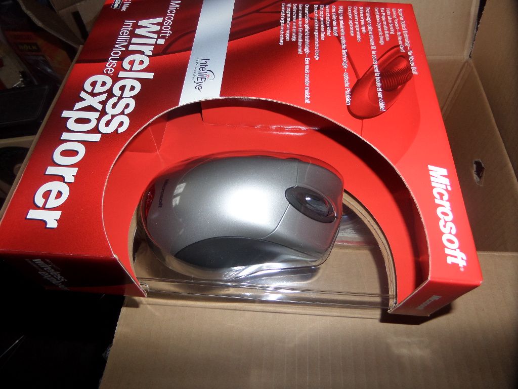 Microsoft Wireless IntelliMouse Explorer Mouse - Gray Metallic
