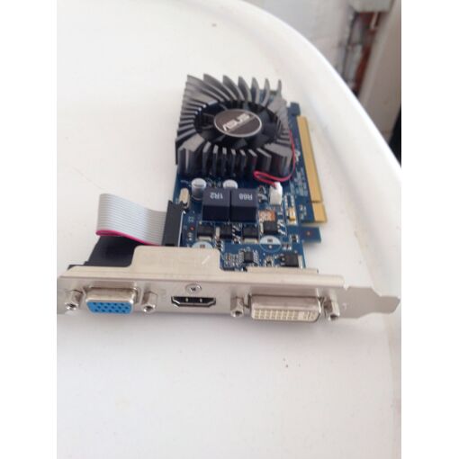 Carte graphique ASUS GF 210 - 1 Go DDR3 - PCIe 2.0 x16 basse hauteur - DVI, D-Sub, HDMI