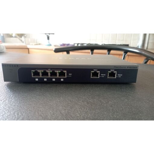 Netgear ProSafe FVS336Gv2 - 4-Port Switch - 1GbE - 2 WAN Ports