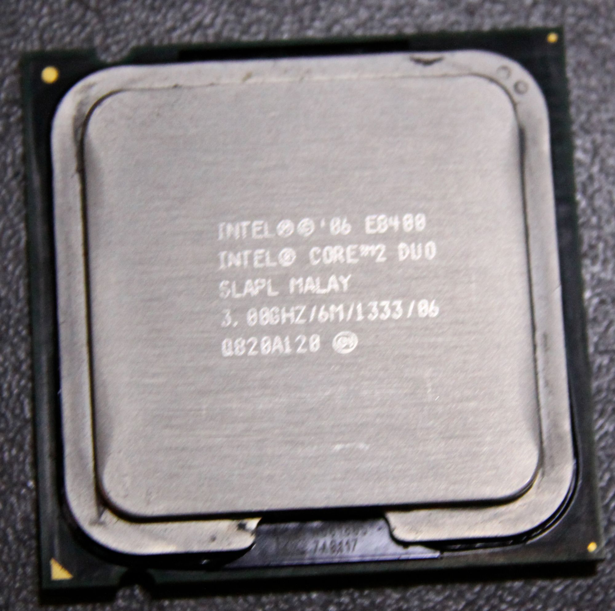 Intel Core 2 Duo E8400 CPU, 3.0GHz, 6MB Cache, 1333MHz Socket LGA775 (SLB9J)
