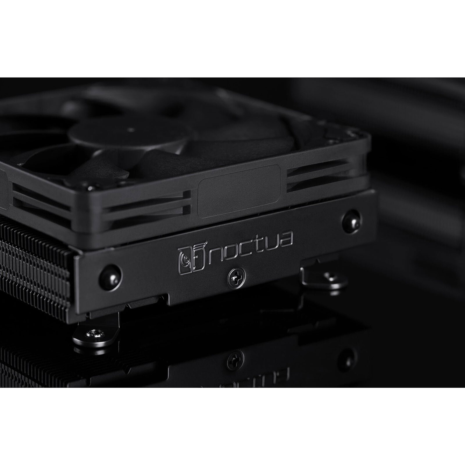 Noctua NH-L9i-17xx chromax.black