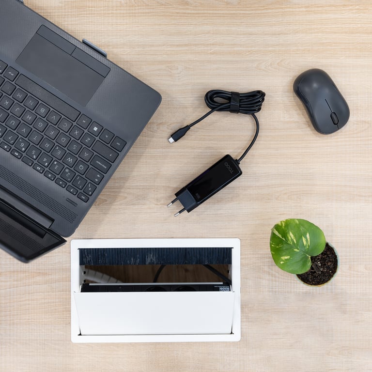 Cargador universal para portátil TooQ, USB-C, 100 W, Negro