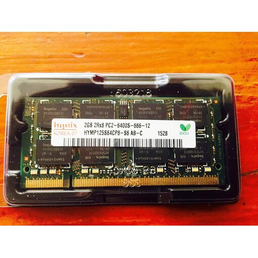 Memoria Hynix de 2 GB DDR2 SODIMM para portátil (HYMP125S64CP8-S6, PC2-6400S-666-12, 800 MHz, 1,8 V)