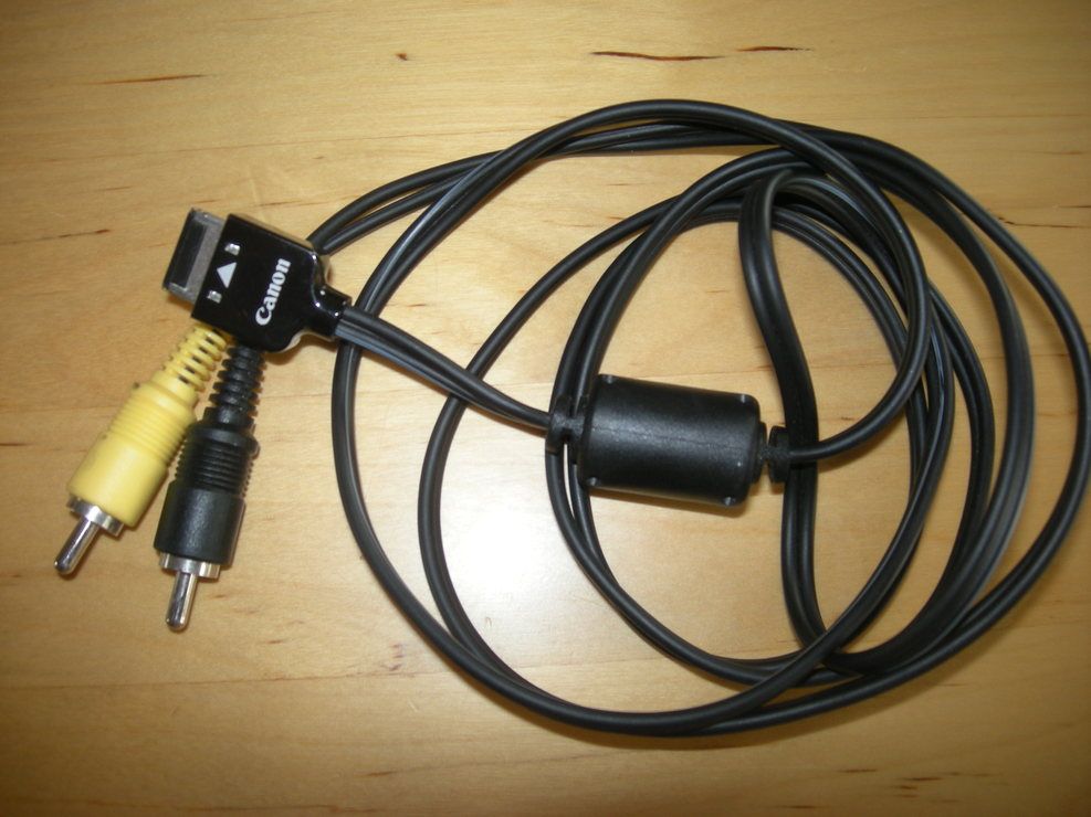 Canon VC-200 Video Cable - Composite Video - RCA Male to Male Connector - 1.5m - Black - for PowerShot ELPH S100