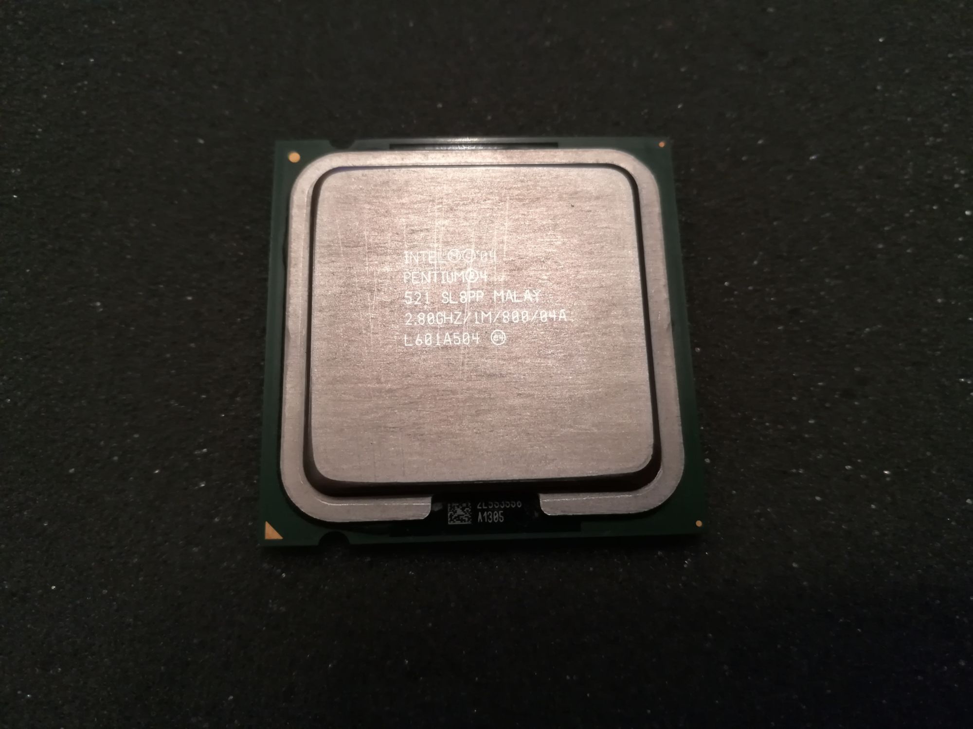 Procesador HP Pentium 4 520 - 2.8 GHz - 1 MB de caché - Socket LGA775 - CTO