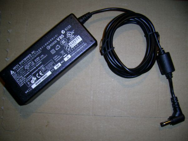 Cargador de batería Fujitsu para CELSIUS Mobile H240, LIFEBOOK E8310, E8410, E8420, T4215, T4220, Stylistic ST5111 y ST5112 (Tensión: 19V, Color: No especificado, Capacidad: No especificado)