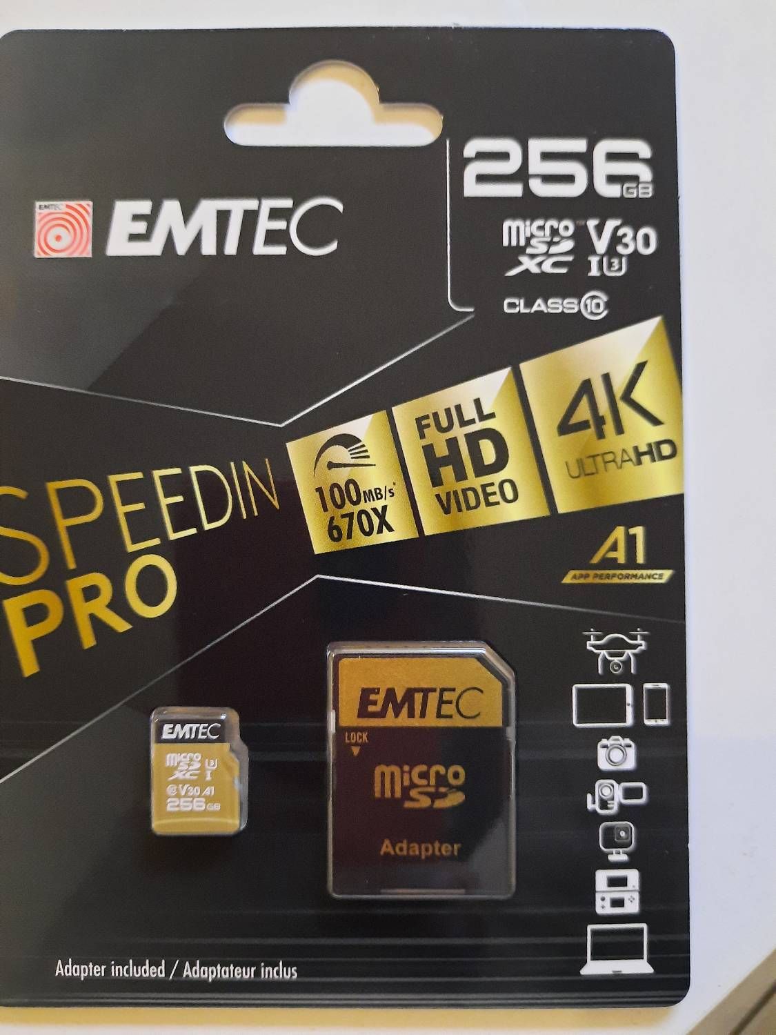 Dexxon SpeedIN' PRO Flash Memory Card - 256GB - V30 Video Class / UHS-I U3 / Class10 - SDXC