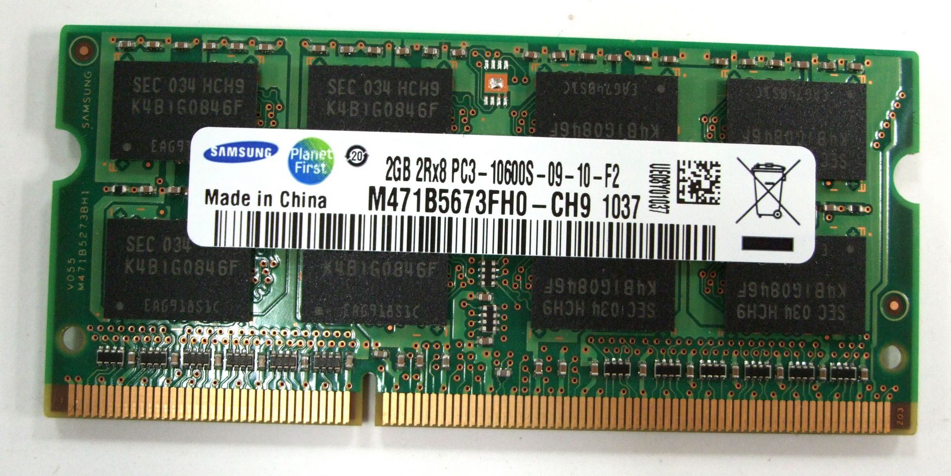 Samsung 2GB DDR3 SO-DIMM Memory Module (204-pin, 1333MHz, PC3-10600, CL9)