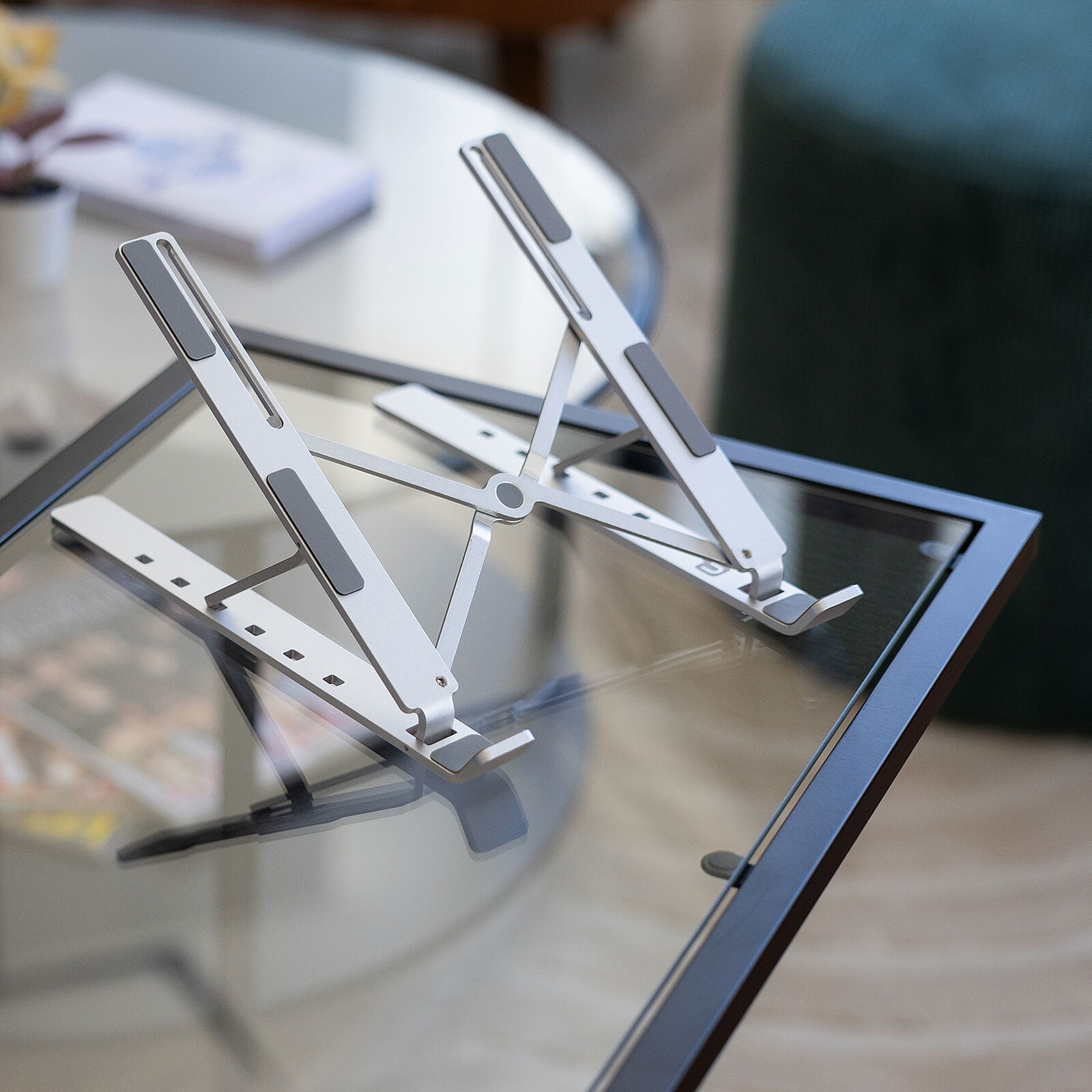 INOVU Foldable laptop stand for laptops up to 16"