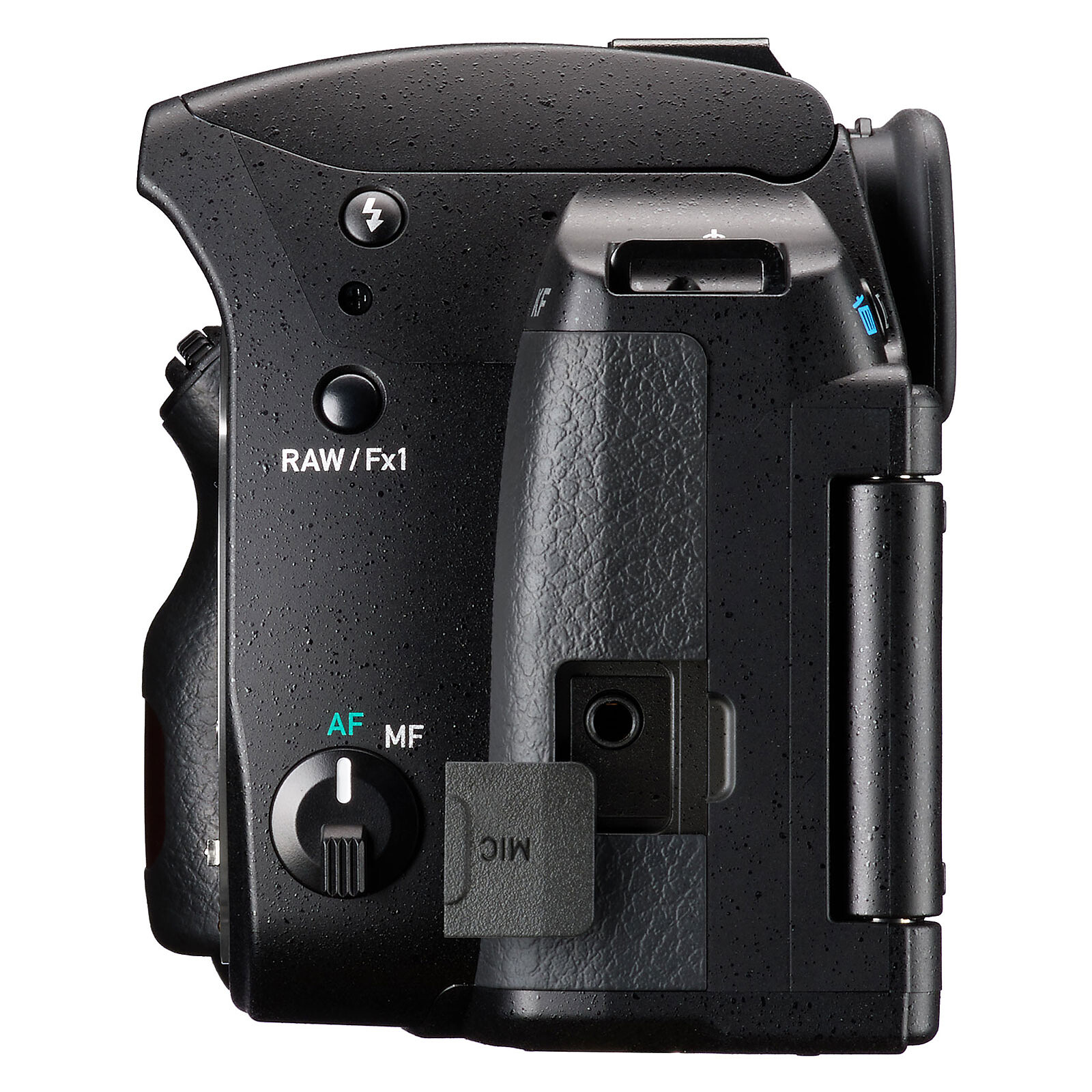 Pentax KF + 18-55 WR