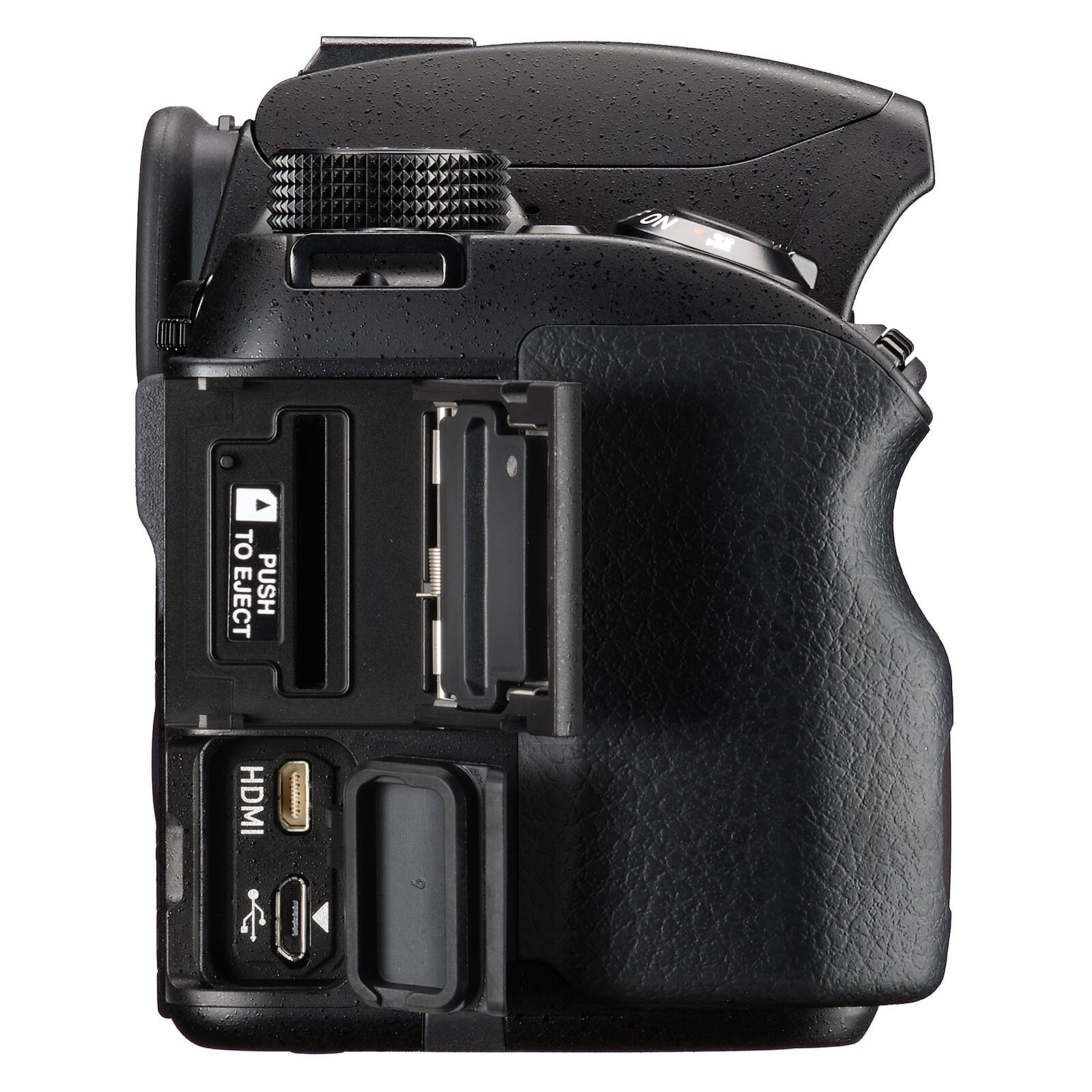 Pentax KF + 18-55 WR