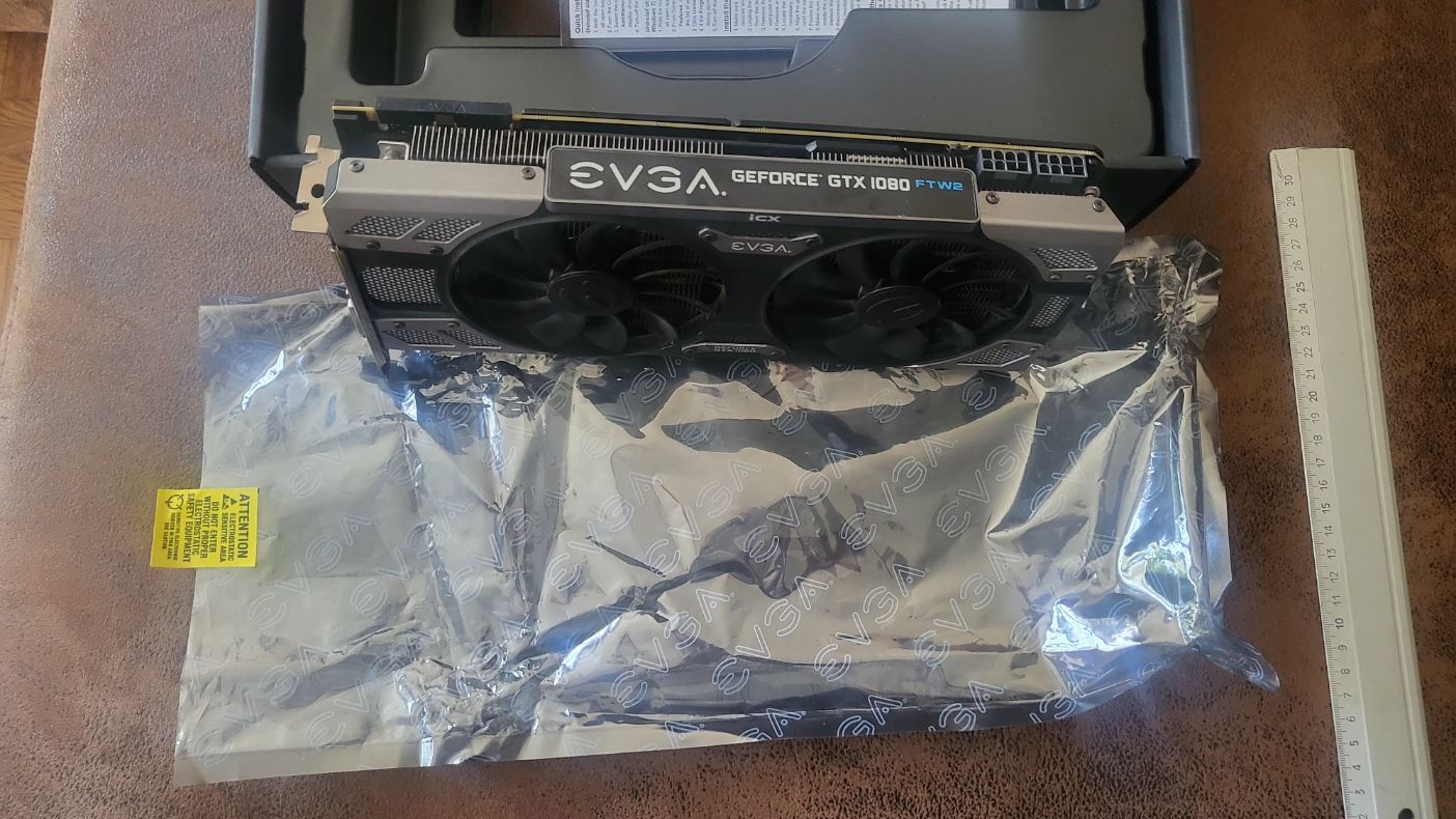EVGA GeForce GTX 1080 FTW2 Gaming iCX - Graphics Card - GF GTX 1080 - 8GB GDDR5X - PCIe 3.0 x16 - DVI, HDMI, 3x DisplayPort
