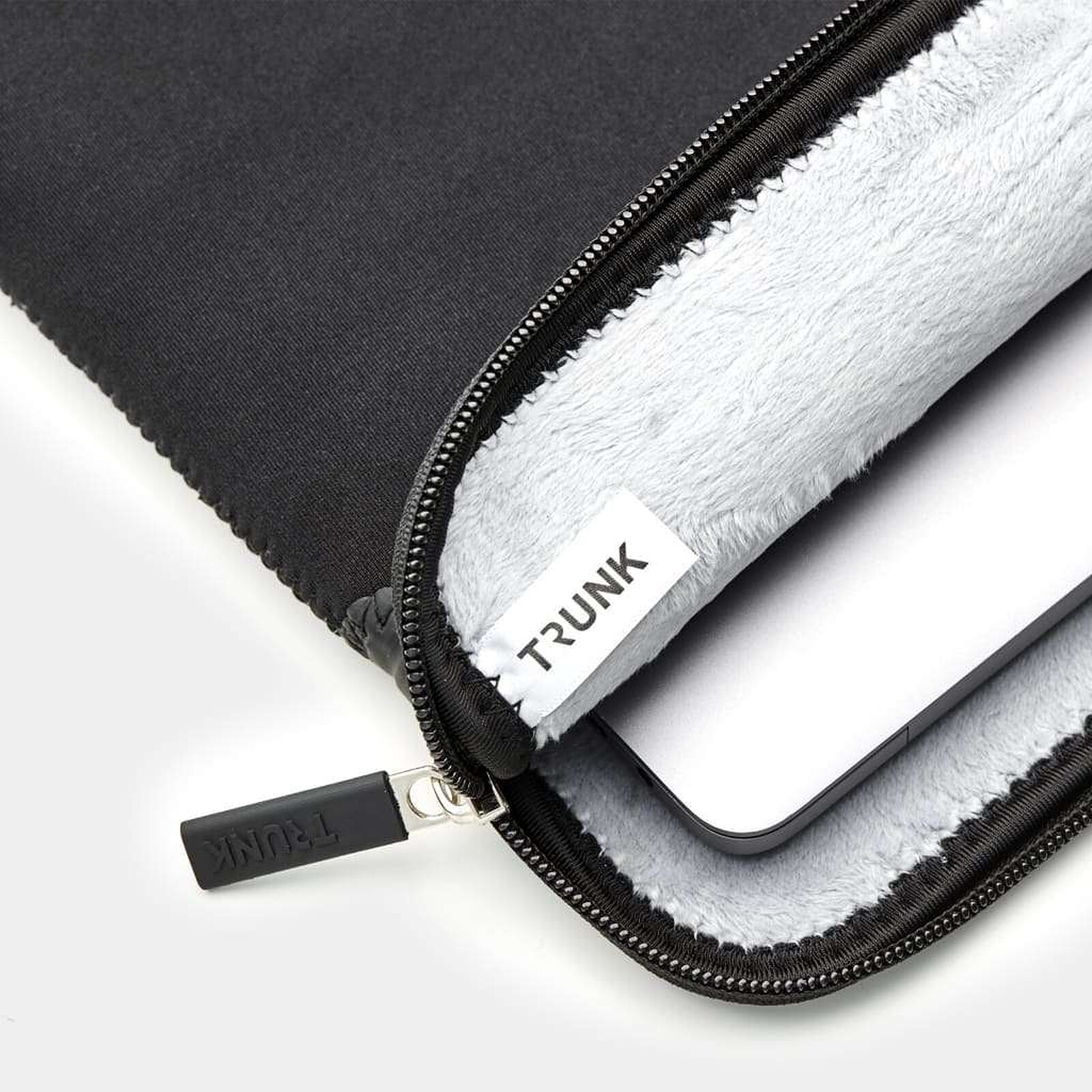 Trunk Cover Neoprene MacBook Pro 16" Black