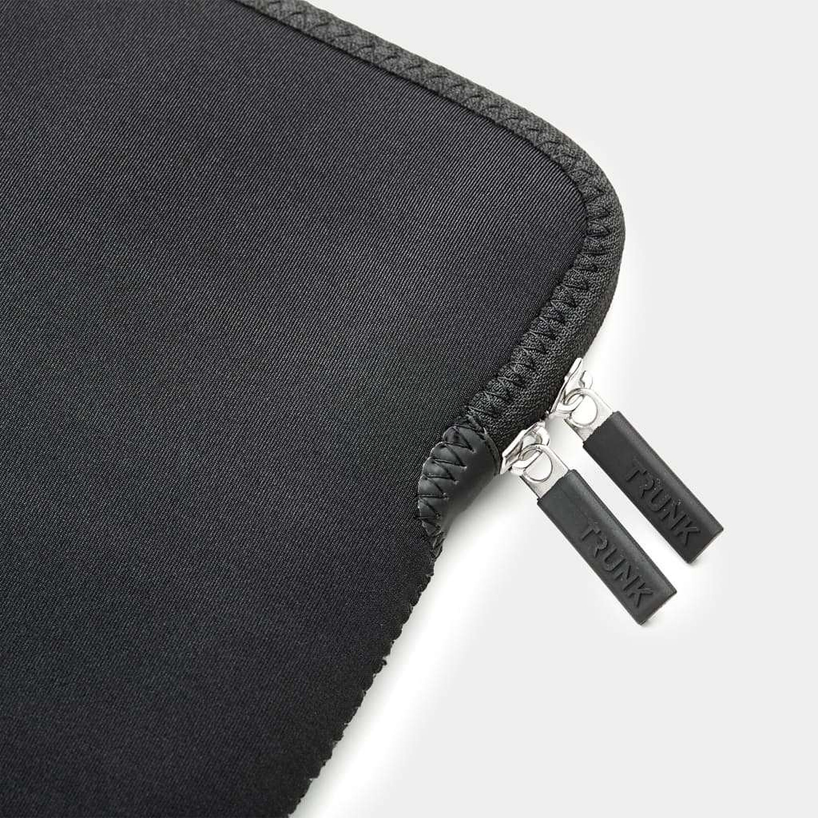 Trunk Cover Neoprene MacBook Pro 16" Black