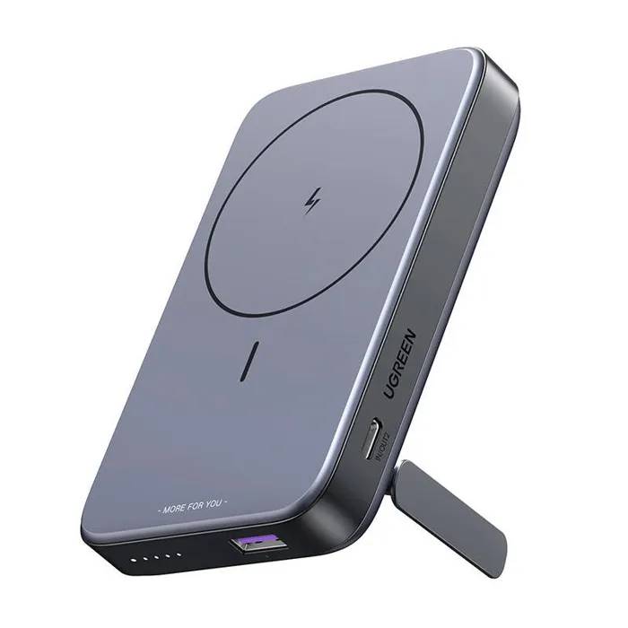 Batería externa magnética Ugreen PB206 10.000 mAh, USB + USB-C, 20 W con función de soporte (Negro)