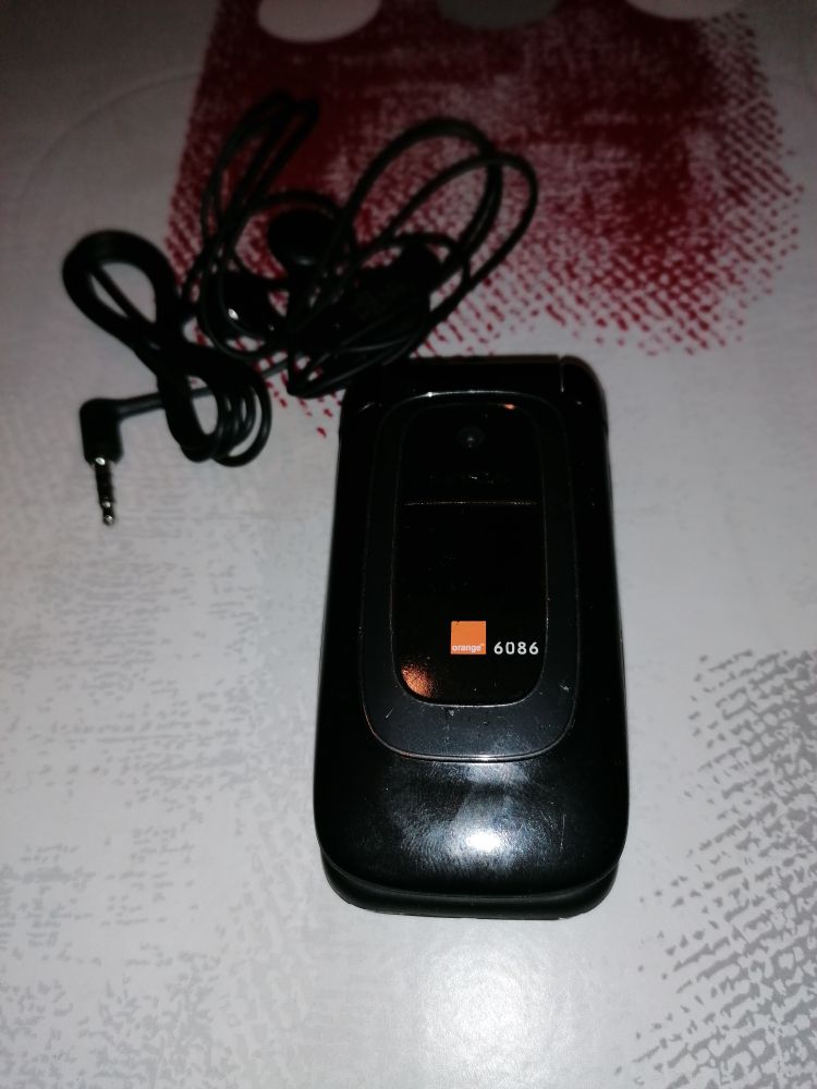 Téléphone portable Nokia 6086
