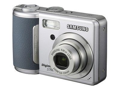 Samsung Compact Camera - 7.2MP - 3x Optical Zoom - 20MB Flash