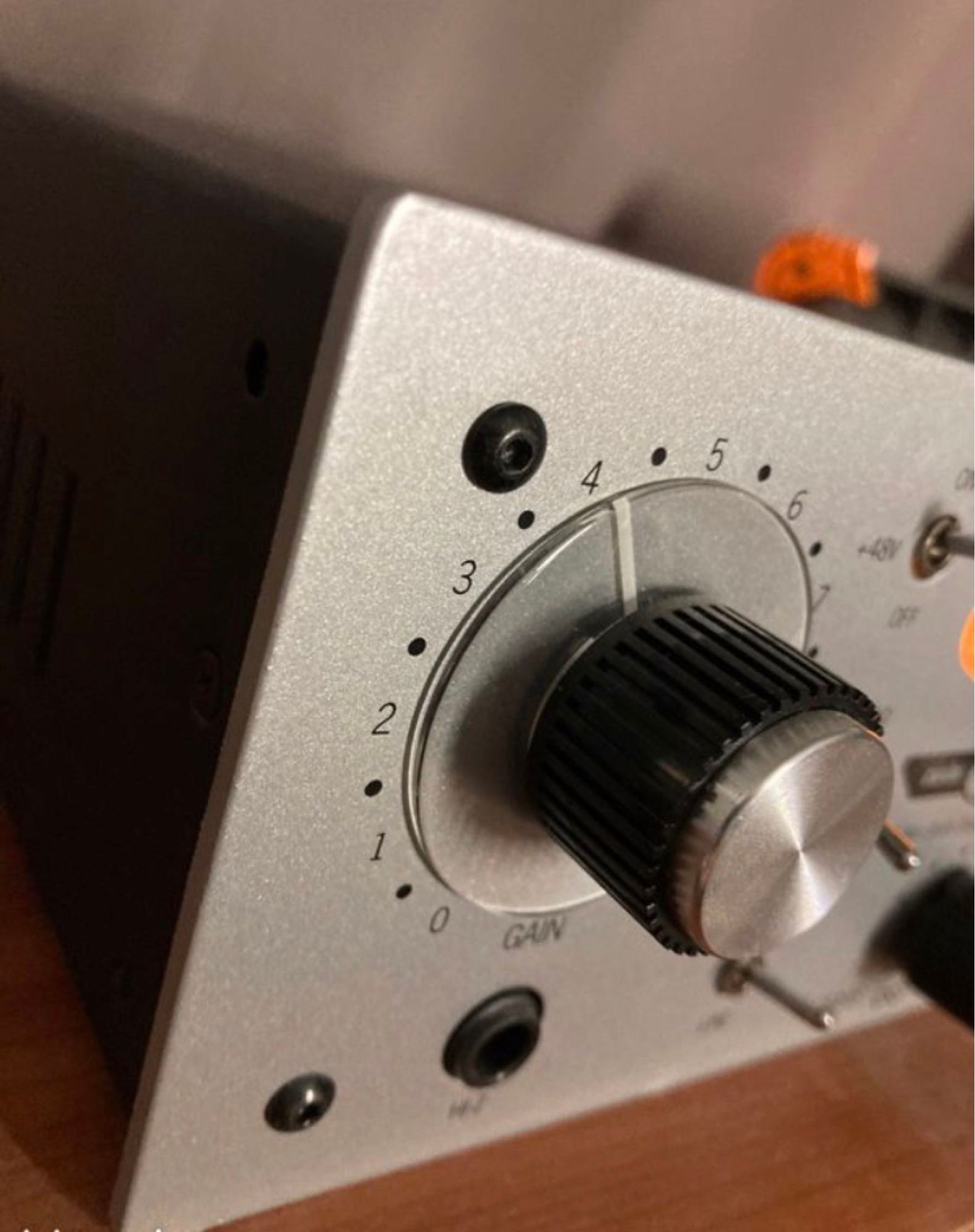 Universal Audio 710 Hybrid Micro Preamp