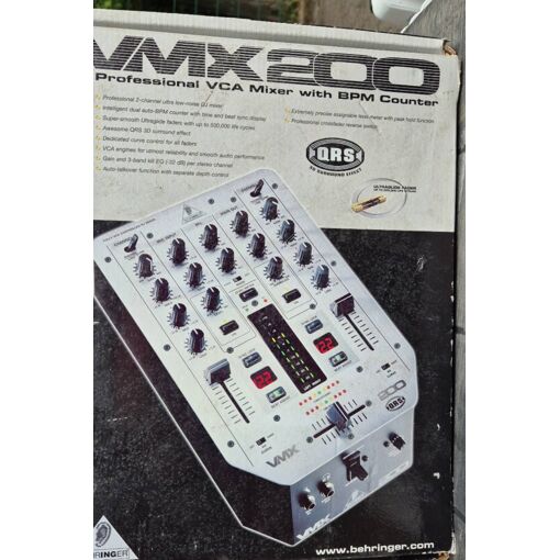 Mixeur Behringer VMX200