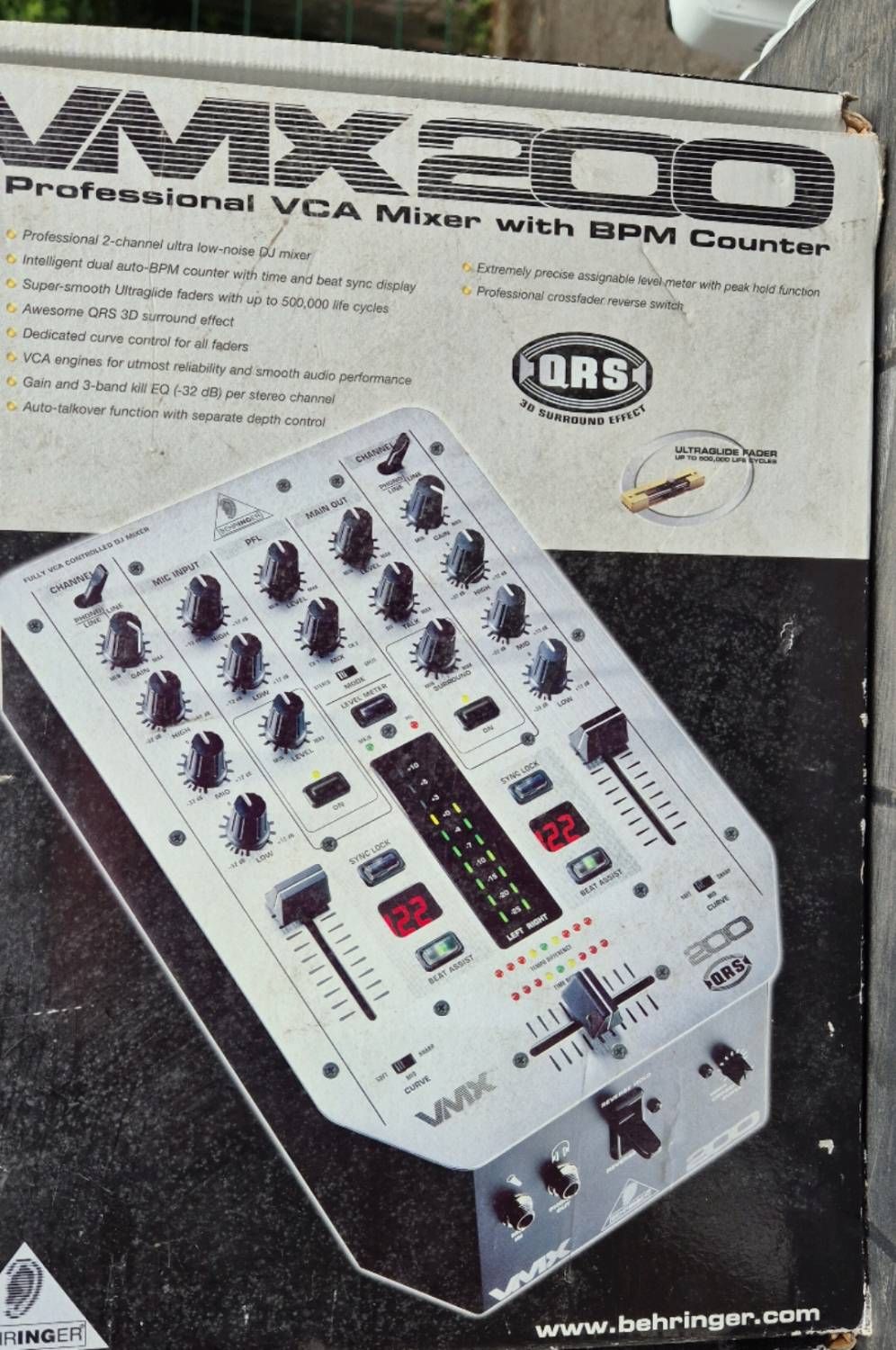Behringer VMX200 Mixer