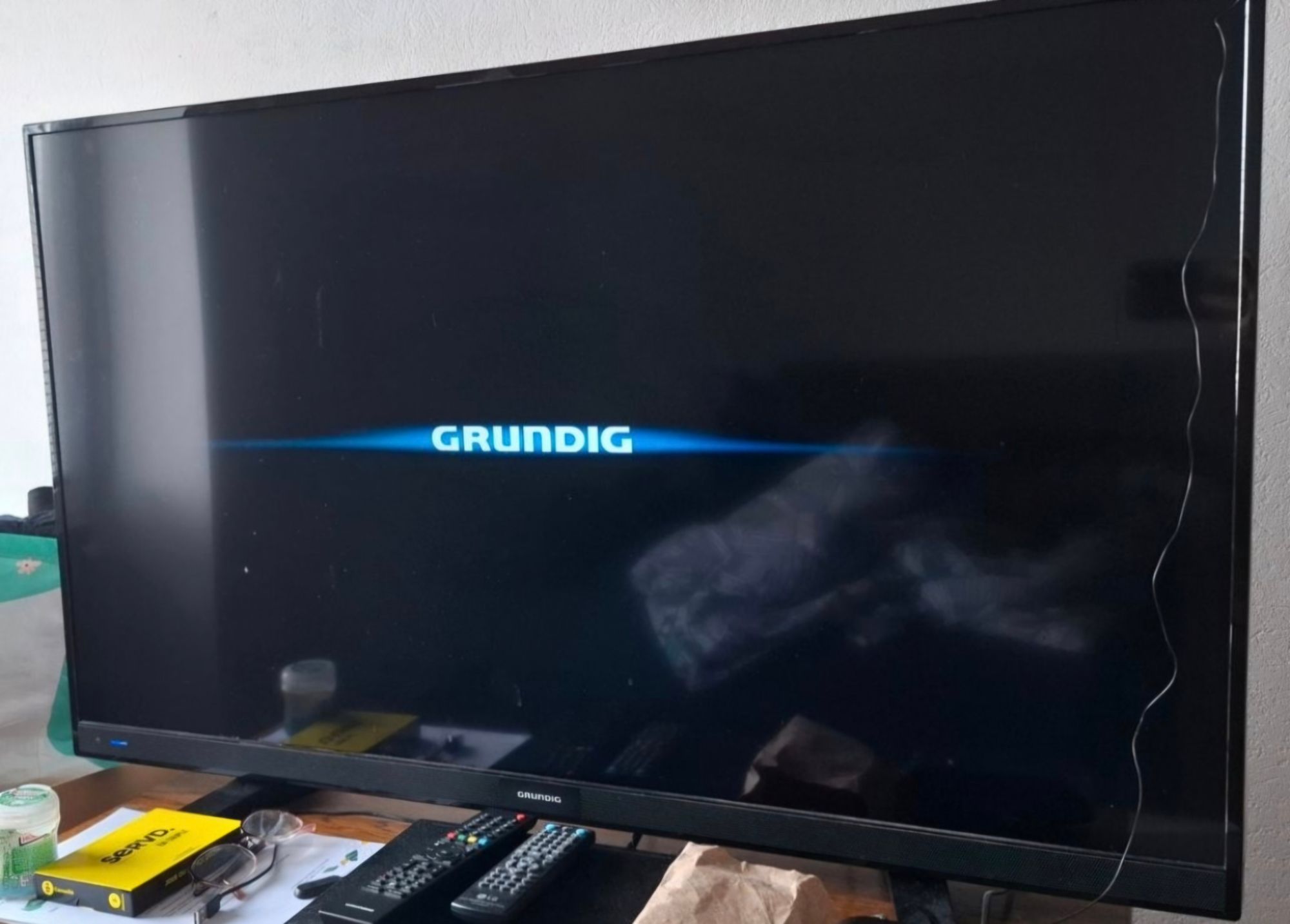 Grundig 48VLE450BF 48-Inch TV