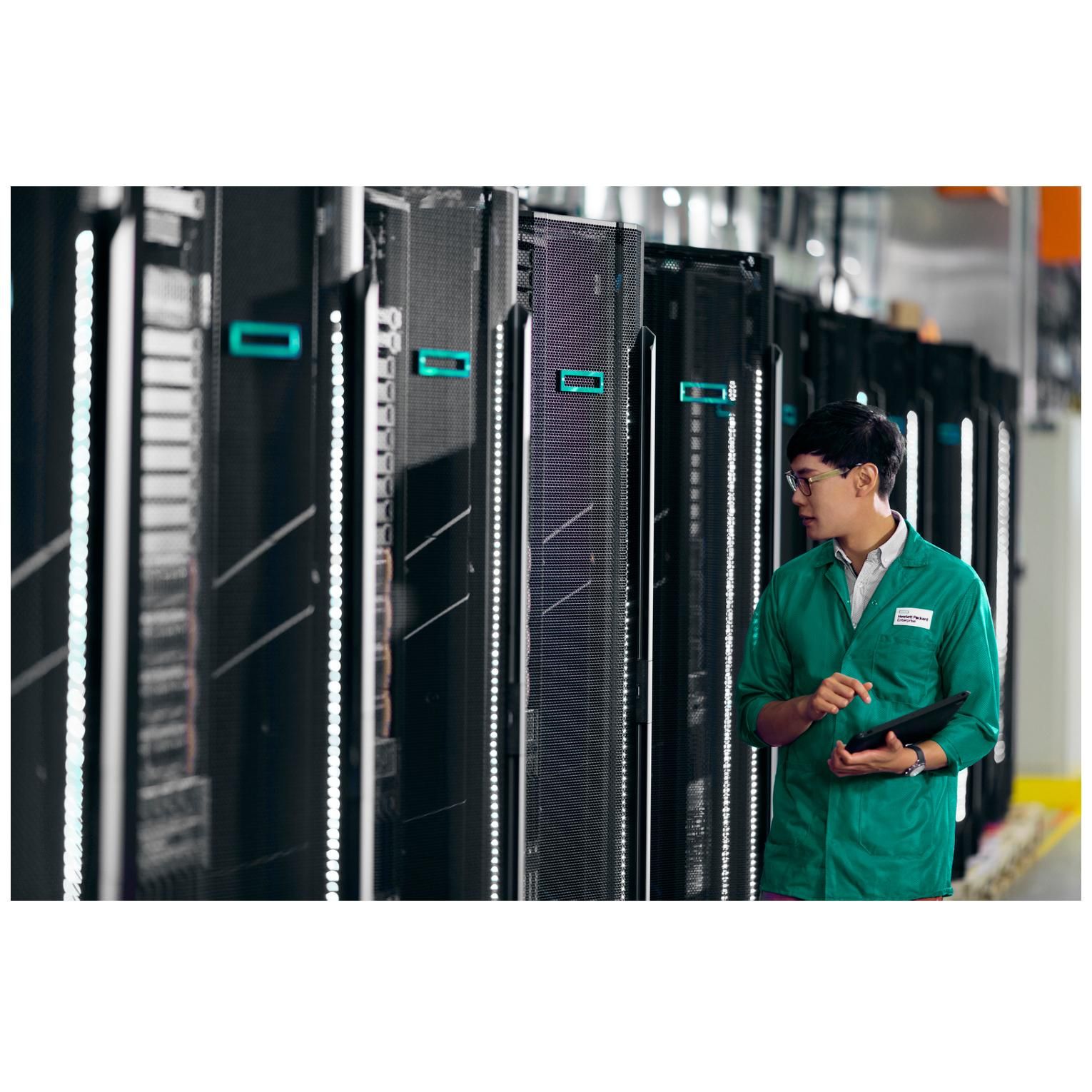 HPE Aruba Networking Tri-Band Antenna