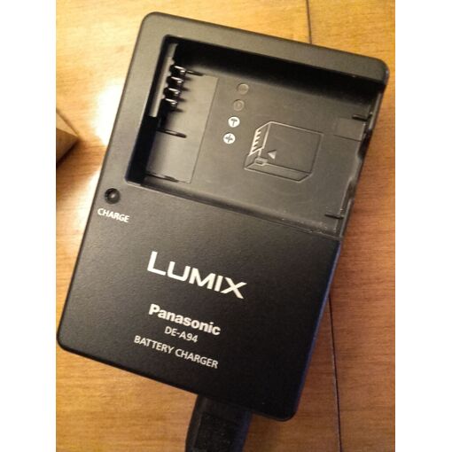 Cargador de batería Panasonic DMW-BLD10E