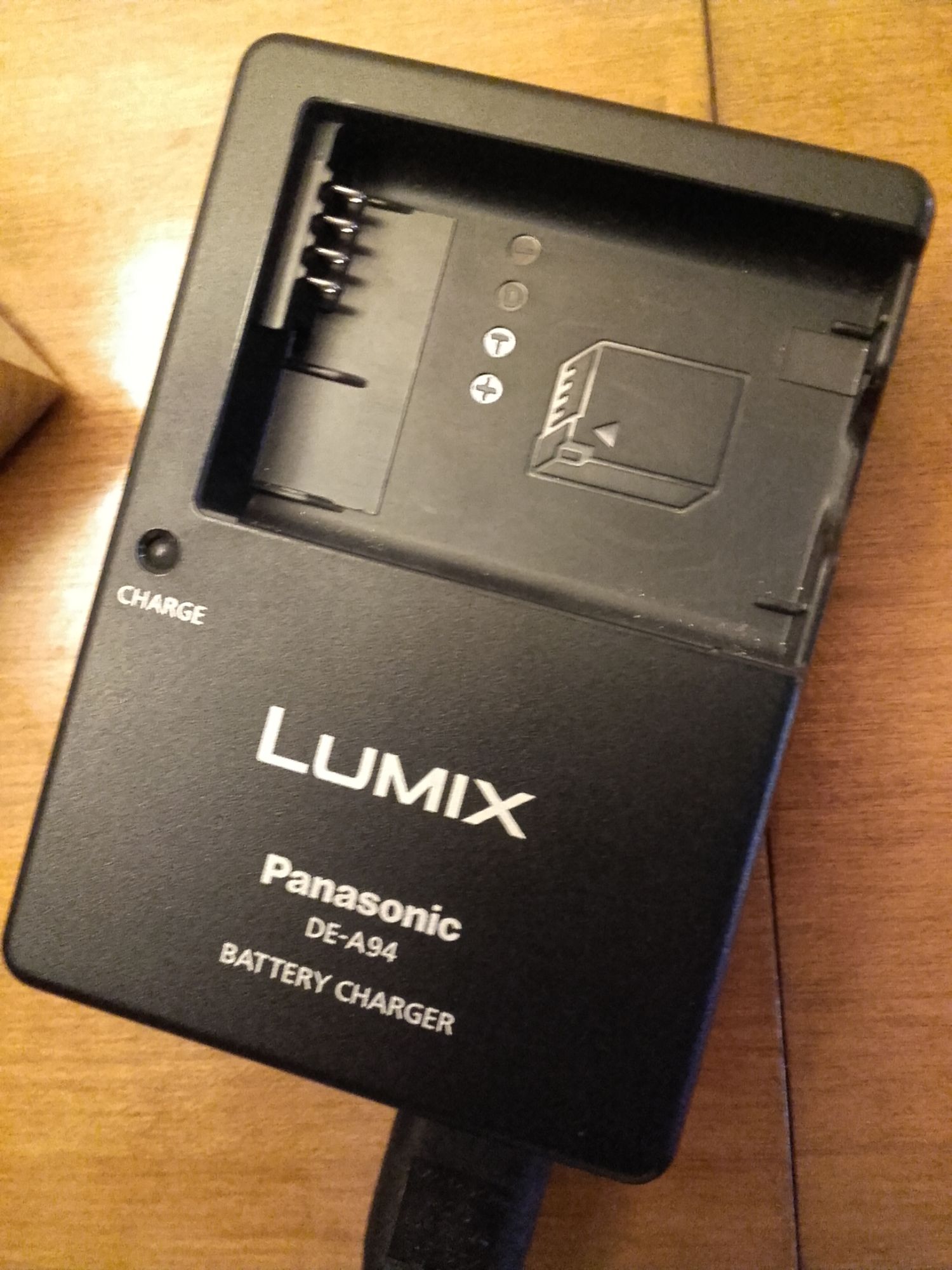 Panasonic DMW-BLD10E Battery Charger