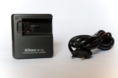 Nikon MH-53 - Lithium-ion Battery Charger for Digital Camera