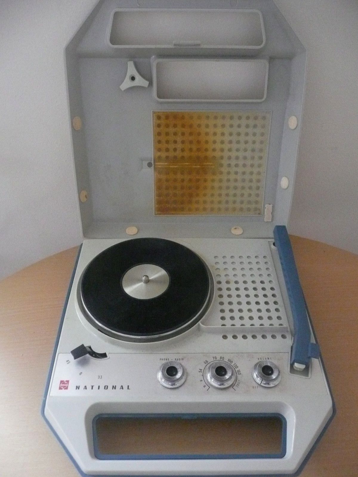 Panasonic Vintage Turntable Radio SG 555