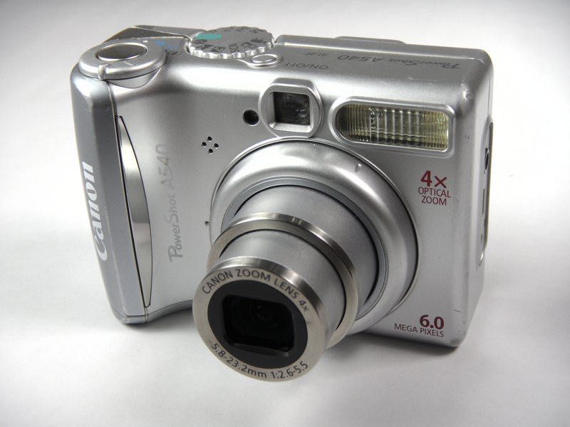 Canon Compact Digital Camera - 6.0MP - 4x Optical Zoom