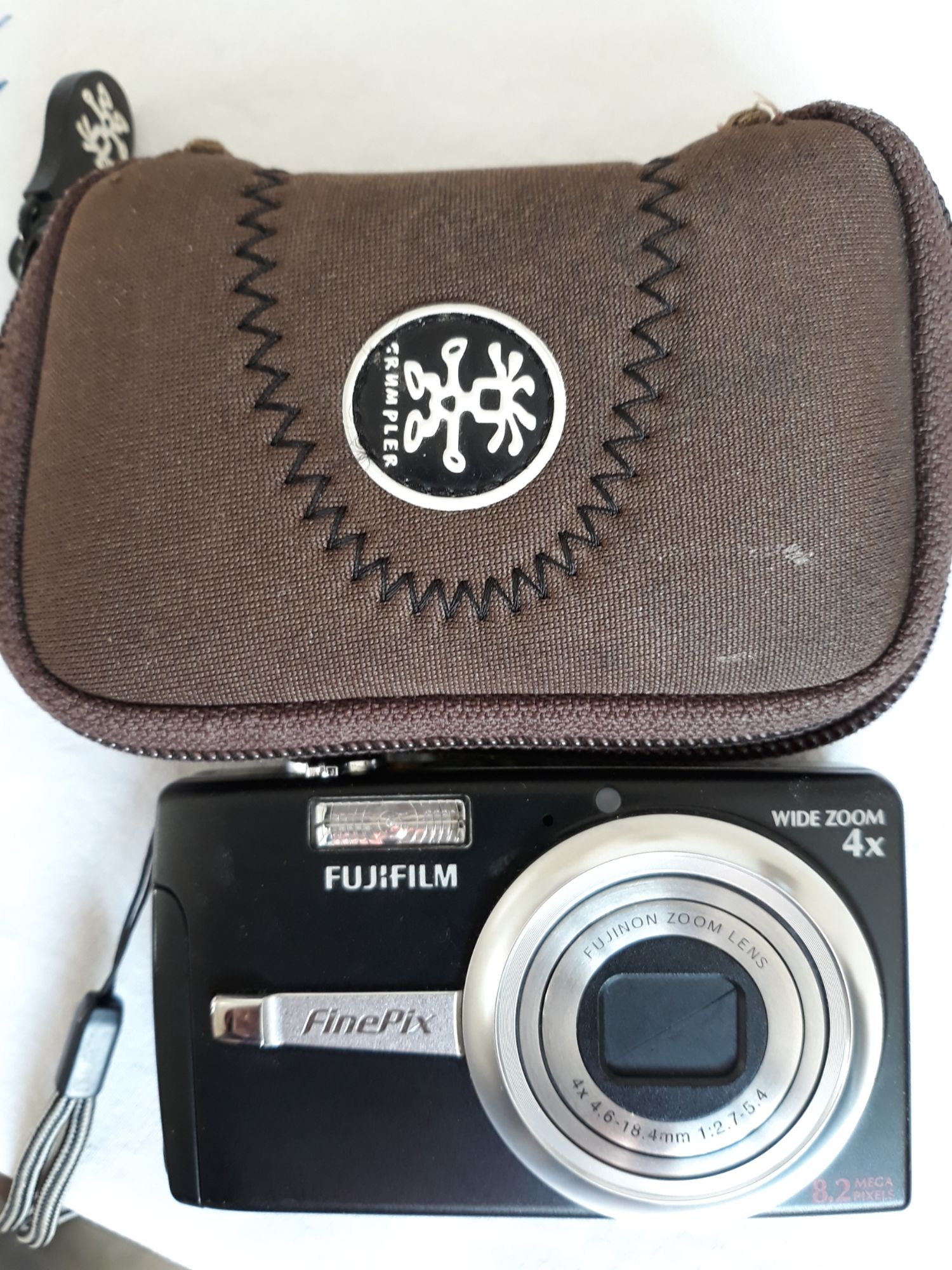 Fujifilm Compact Camera - 8.2MP - 4x Optical Zoom - Black
