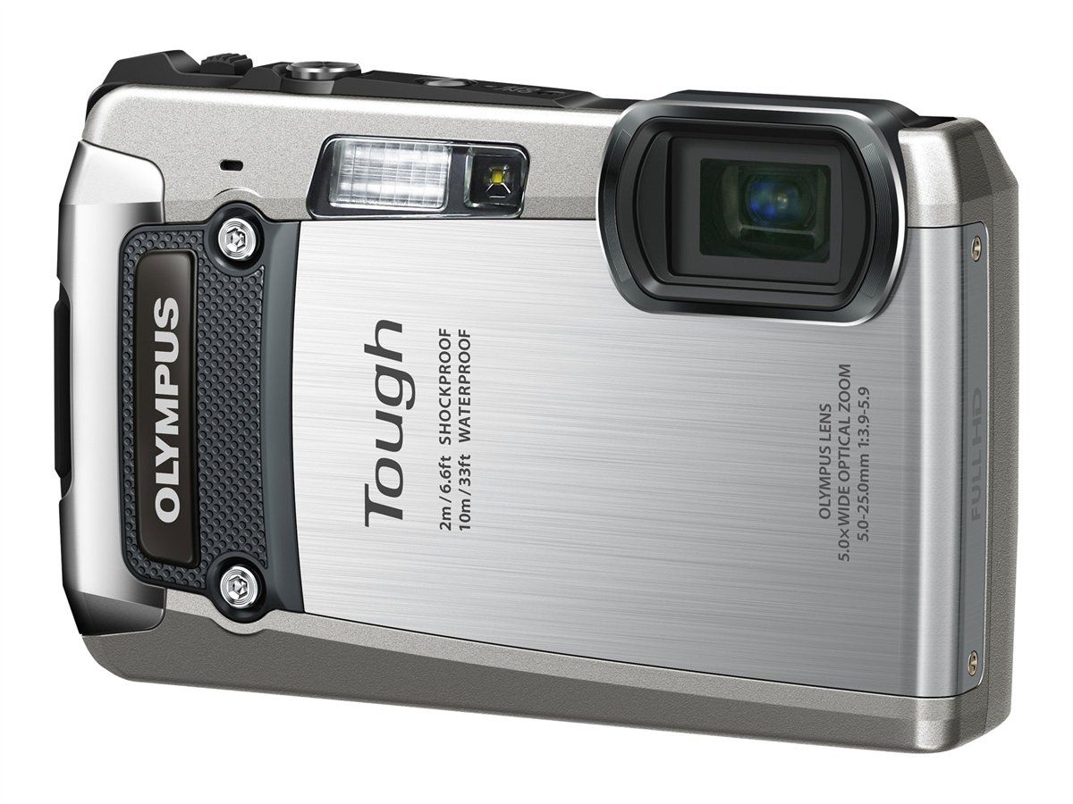 Olympus Tough TG-820 - Compact Digital Camera - 12MP - 5x Optical Zoom - 46.8MB - Waterproof to 32ft - Silver