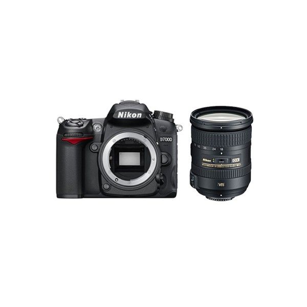 Nikon D7000 + Objectif 18-200 mm VR