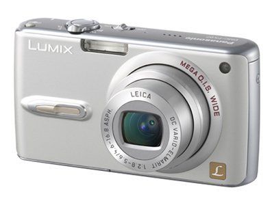 Panasonic CompactS Digital Camera - 7.0MP, 3.6x Optical Zoom, Leica, Silver