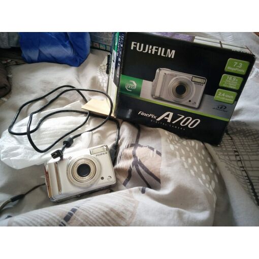 Cámara compacta Fujifilm - 7,3 MP - Zoom óptico 3x