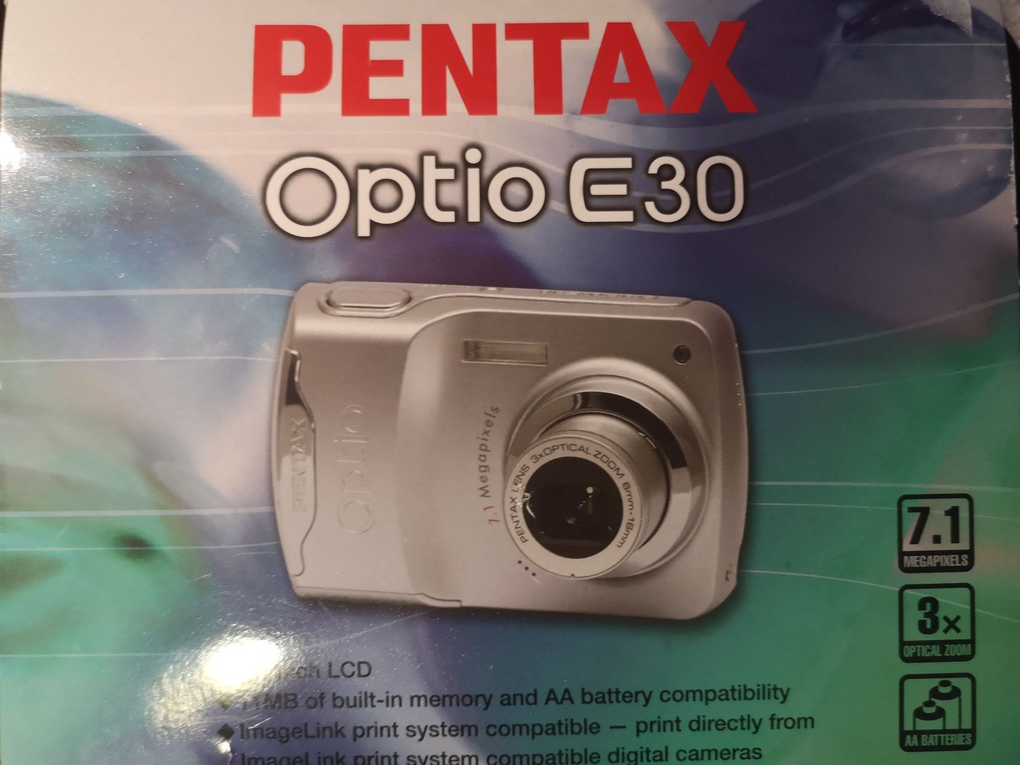 Ricoh Compact Camera - 7.0 MP - 3x Optical Zoom