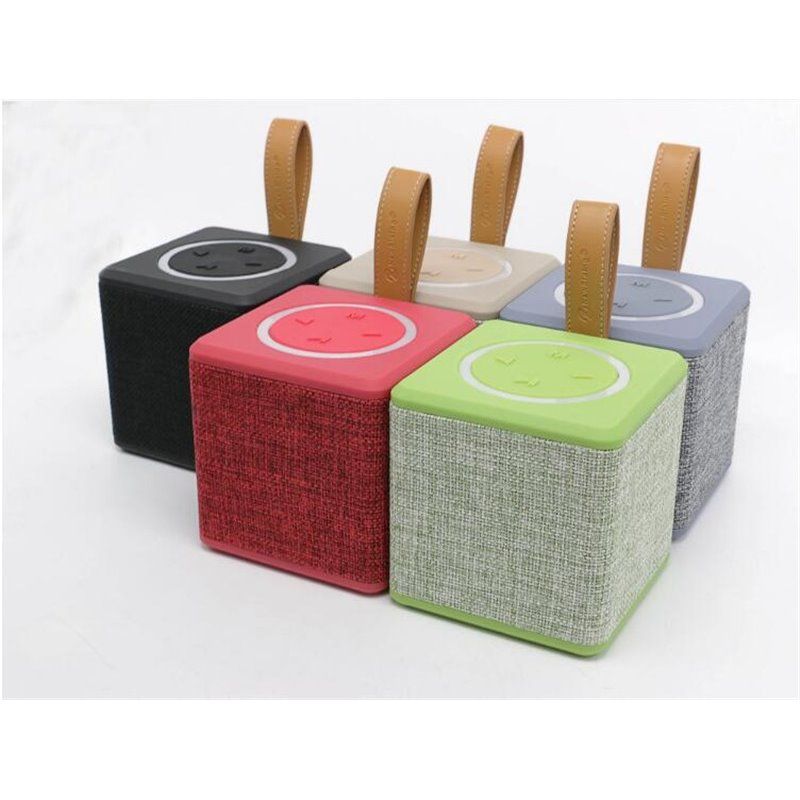Favorever Retro Canvas Bluetooth Cube Mini Speaker - Red