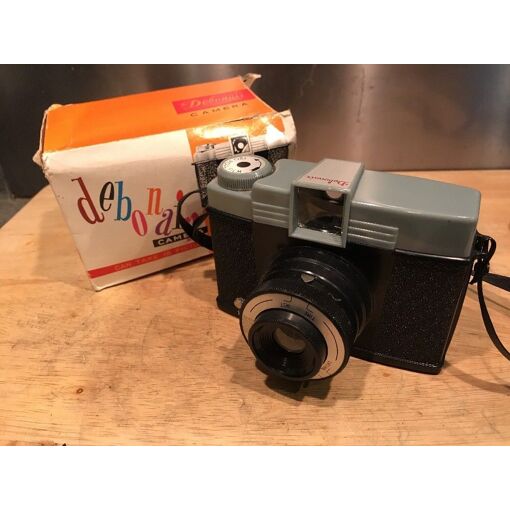 Appareil Photo Vintage Debonair Modèle 808 (Film 120, Années 70)