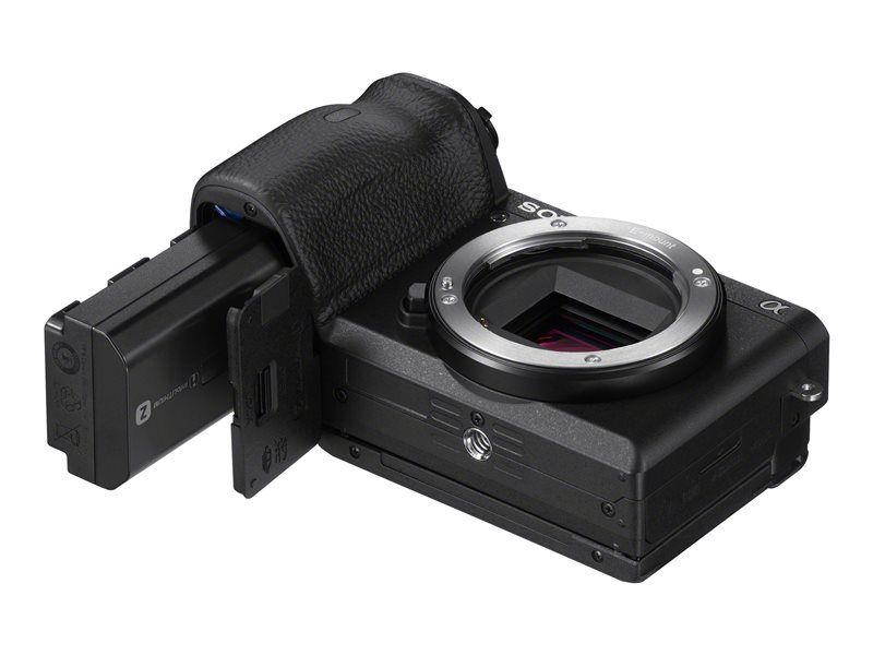 Sony a6600 - Digital Camera - Mirrorless - 24.2MP - APS-C - 4K/30fps - E 18-135mm Optical Zoom Lens OSS - Wi-Fi, NFC, Bluetooth - Black