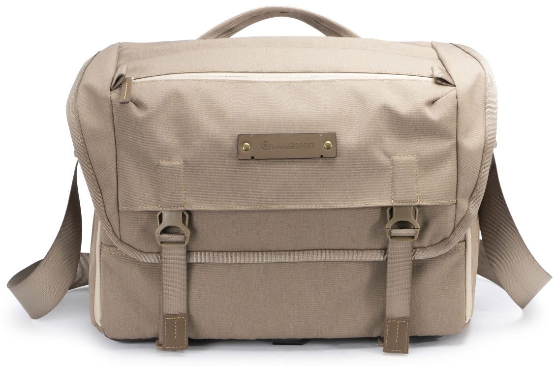Vanguard VEO RANGE 38 BG Shoulder Bag