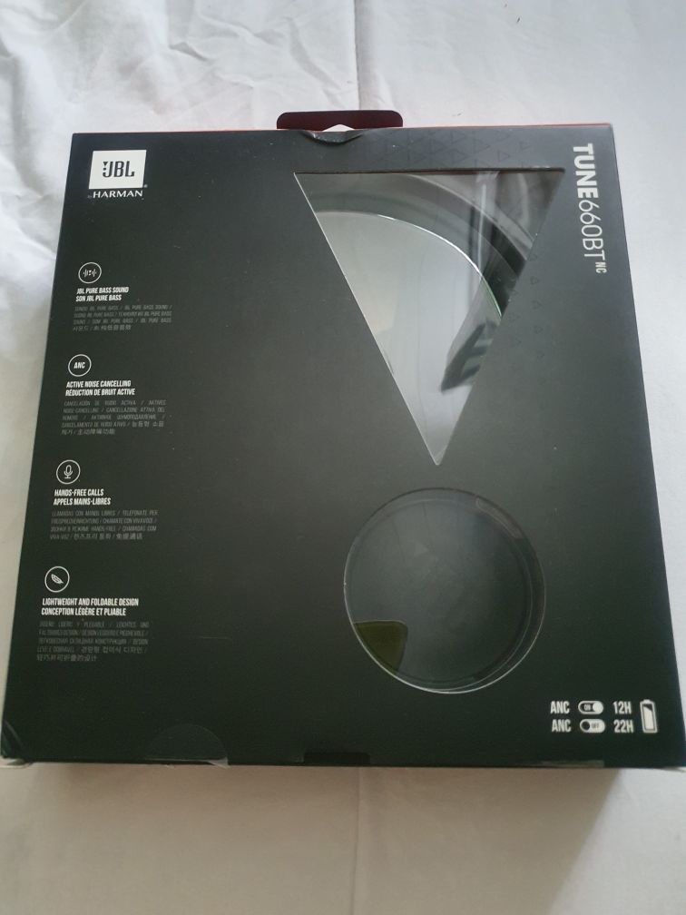 Auriculares JBL Bluetooth - Negro - T660BTNC