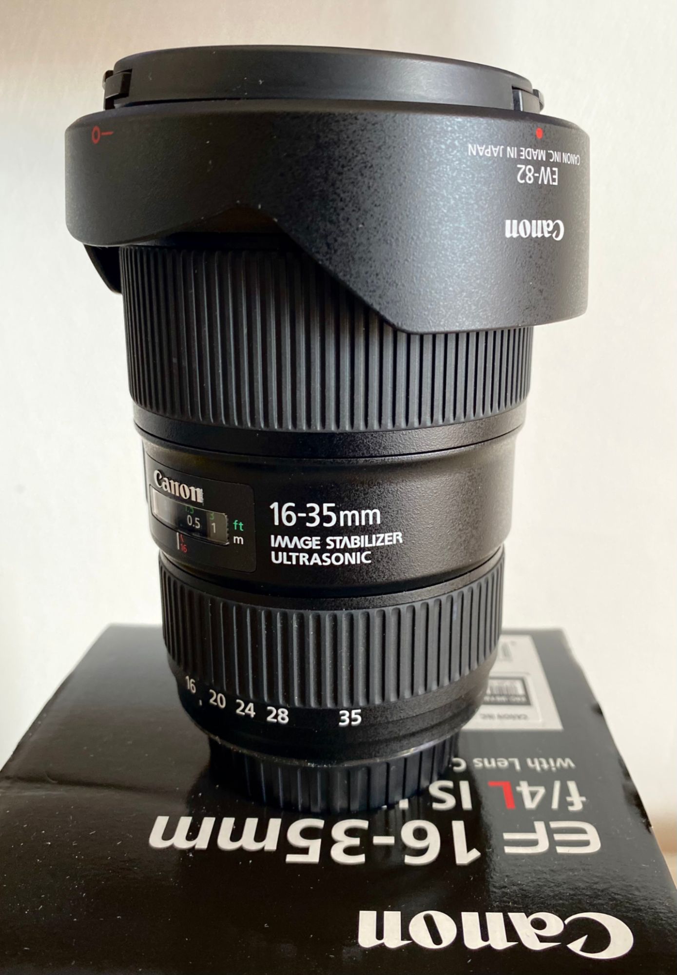 Canon EF 16-35mm f/4L IS USM Lens