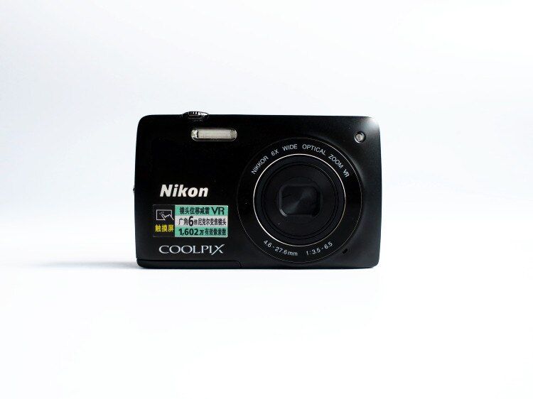 Nikon COOLPIX S4300 16MP Digital Camera with Glass 6x NIKKOR Zoom Lens and 3-inch Touchscreen LCD