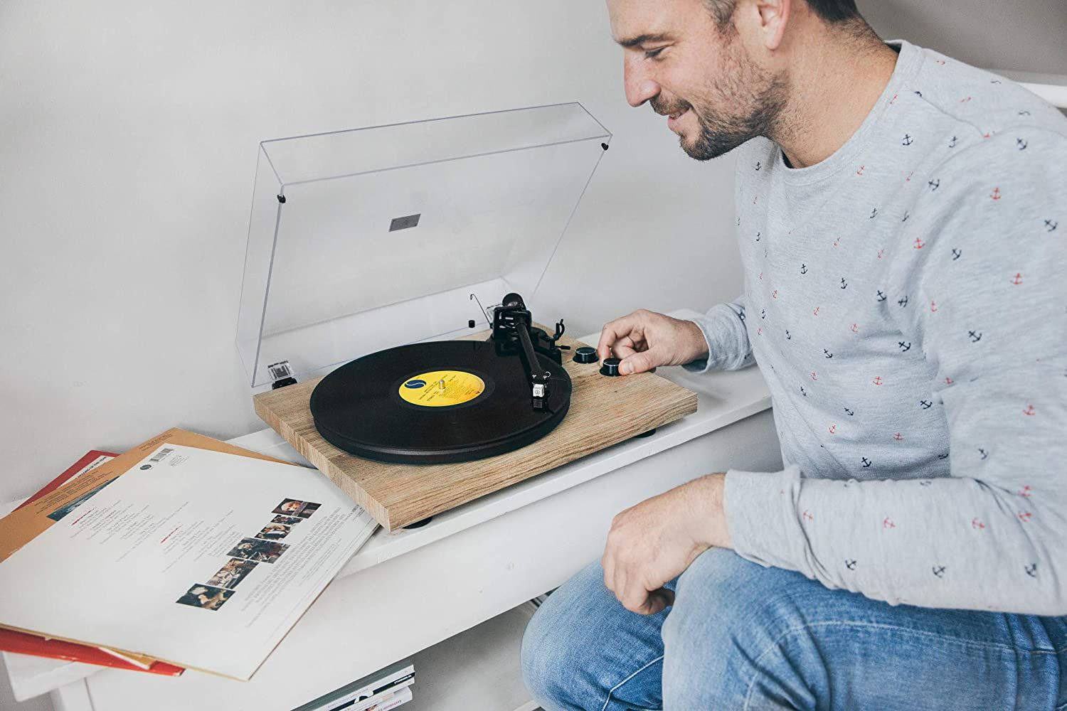 Lenco Bluetooth Vinyl Turntable 33,45 RPM Beige