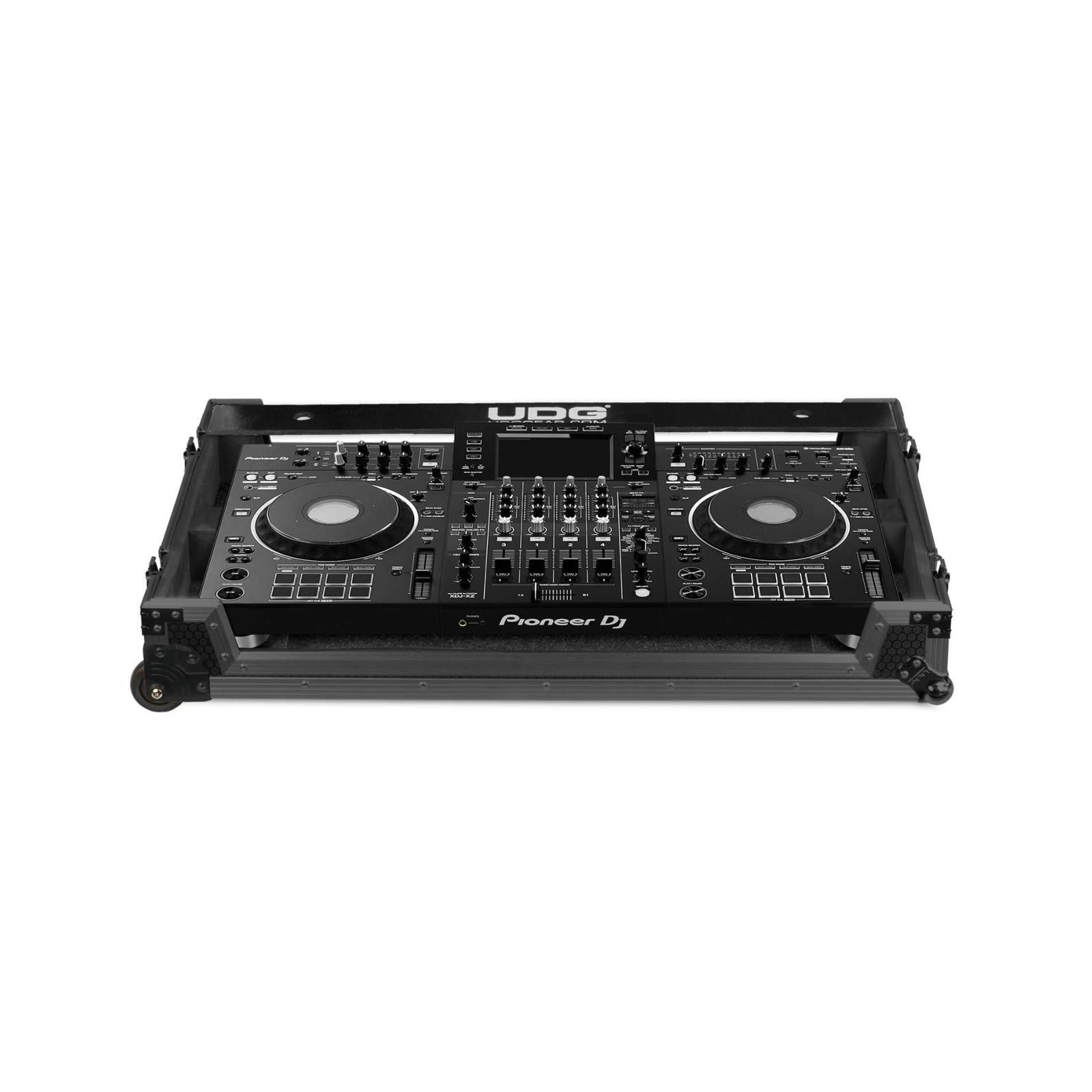 UDG 3XL Flight Case