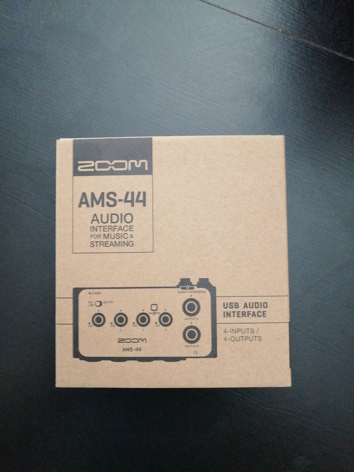 Zoom AMS-44 USB-C Audio Interface
