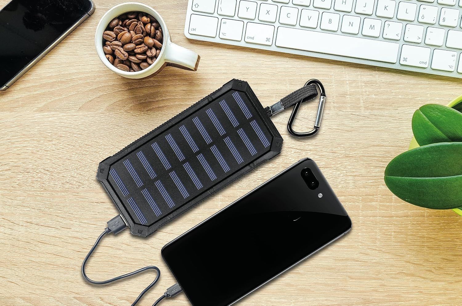 VSNDUFGSUDY Solar Power Bank 10000mAh Black, LED Indicators, Solar Panel, LED Light, Hook for Phone and Tablet